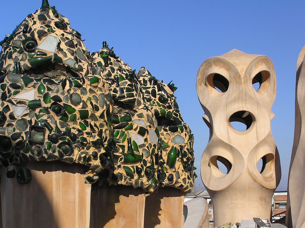 Gaudis Casa Mila, La Pedrera, Barcelona and Gaudi Ideal Spanish
      vacational city break, cheap flights to spain, cheap accomodation, hotels and villas