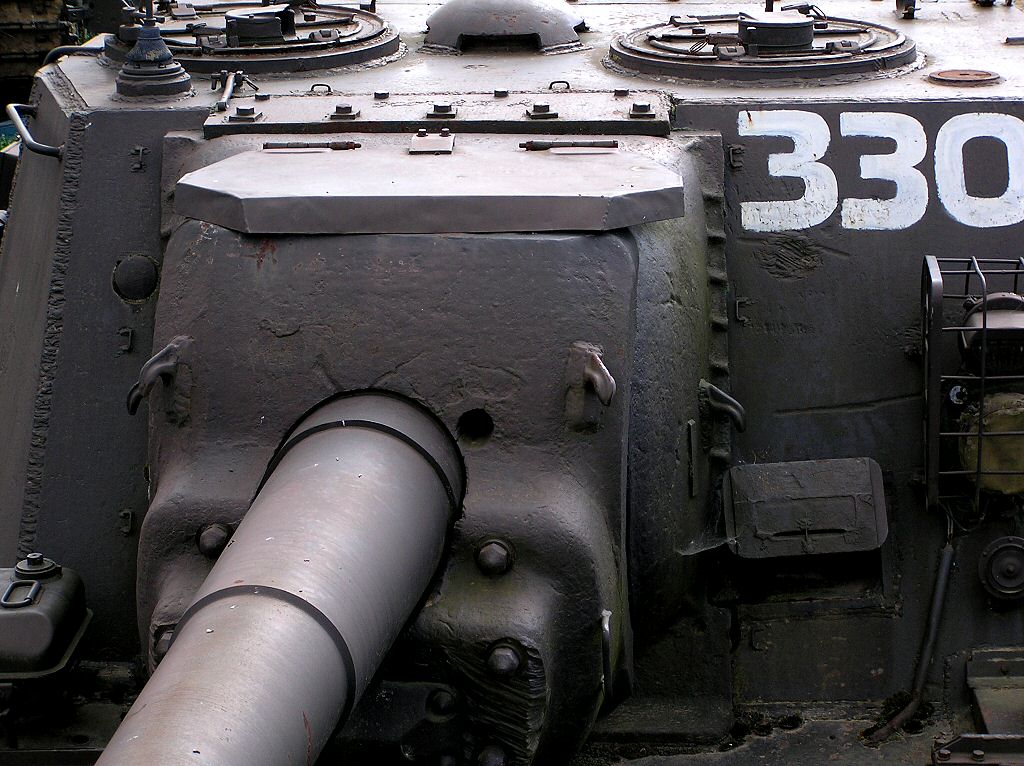 Russian Soviet SU-152 self propelled armoured Assault Gun, infantry support weapon and tank destroyer of World War Two's Eastern Front -Free Armored Tanks, Assault Guns, Tank Destroyers, AFV and Military
 Vehicles Computer desktop background wallpaper