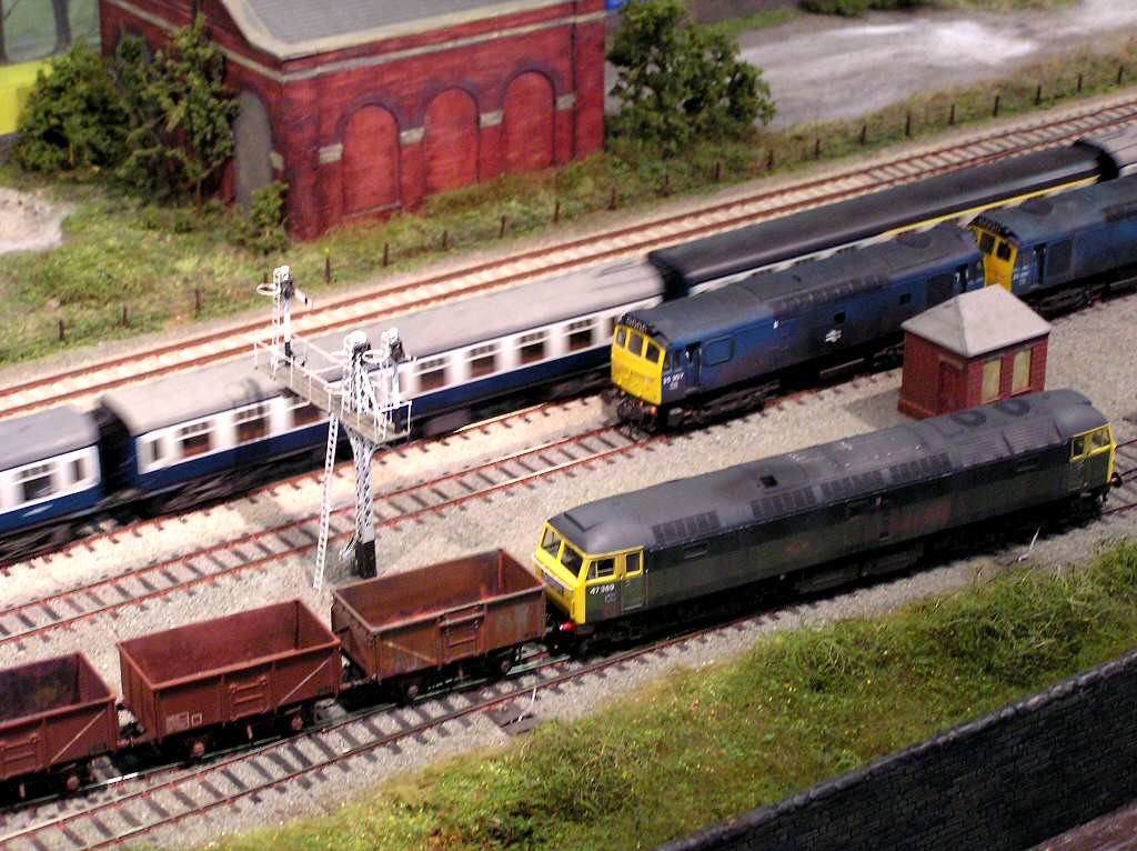 Free Model Railway Steam, Diesel &amp; Electric train set Photographic 