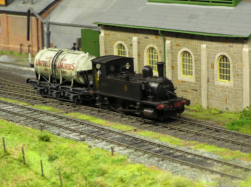 Free Model Railway Steam, Diesel &amp; Electric train set Photographic 